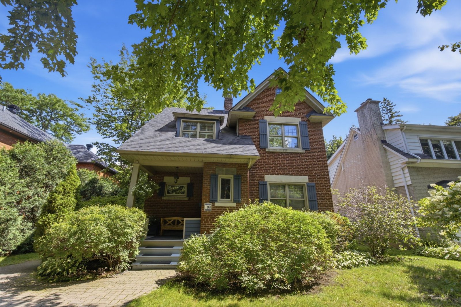 Photo of 108 Av. Kenaston, Mont-Royal