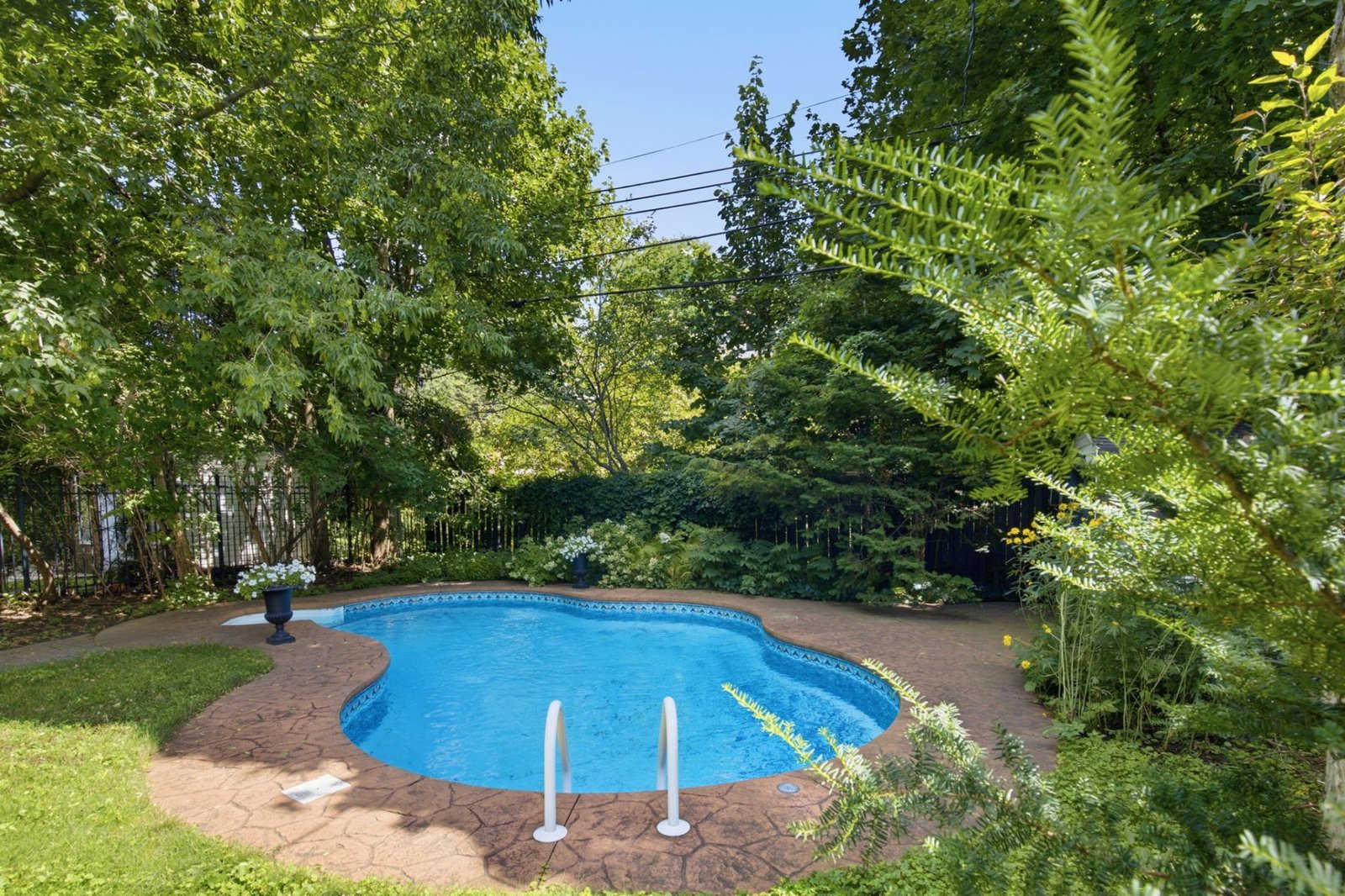 Photo — 108 Av. Kenaston, Mont-Royal